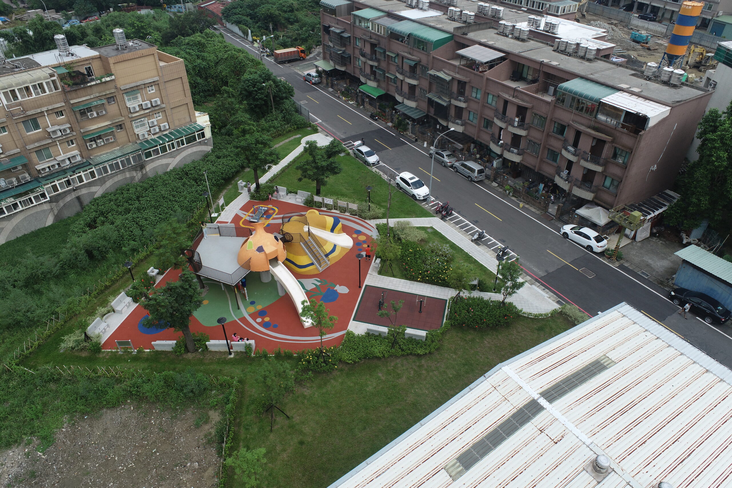 DCIM100MEDIADJI 0775.JPG